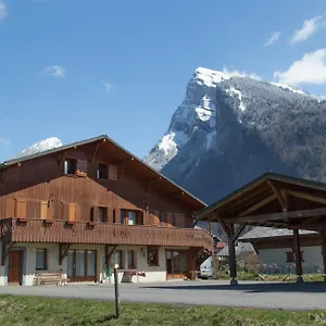 16 Personnes Appartement